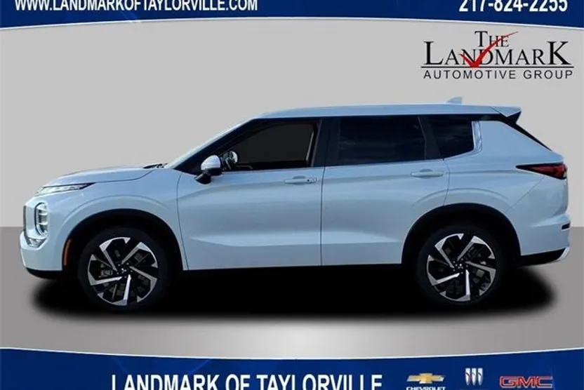 2024 Mitsubishi Outlander SE photo 1