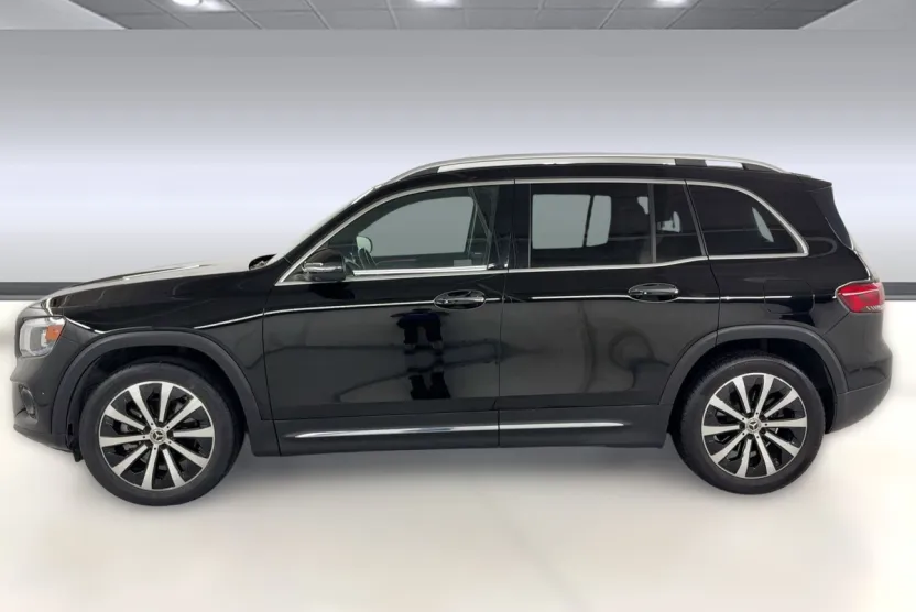 2022 Mercedes Benz GLB 250 photo 1
