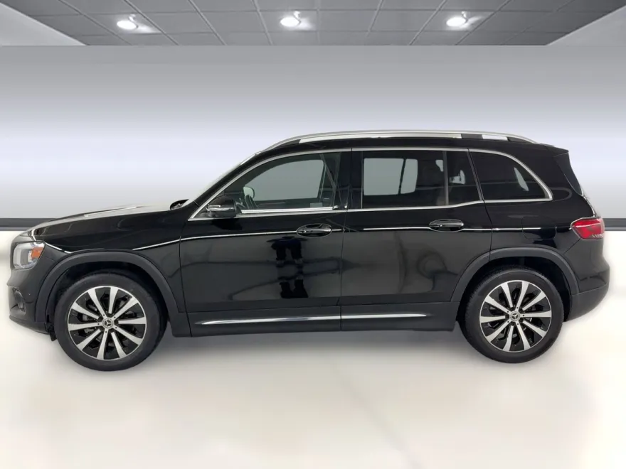2022 Mercedes Benz GLB 250 photo 1