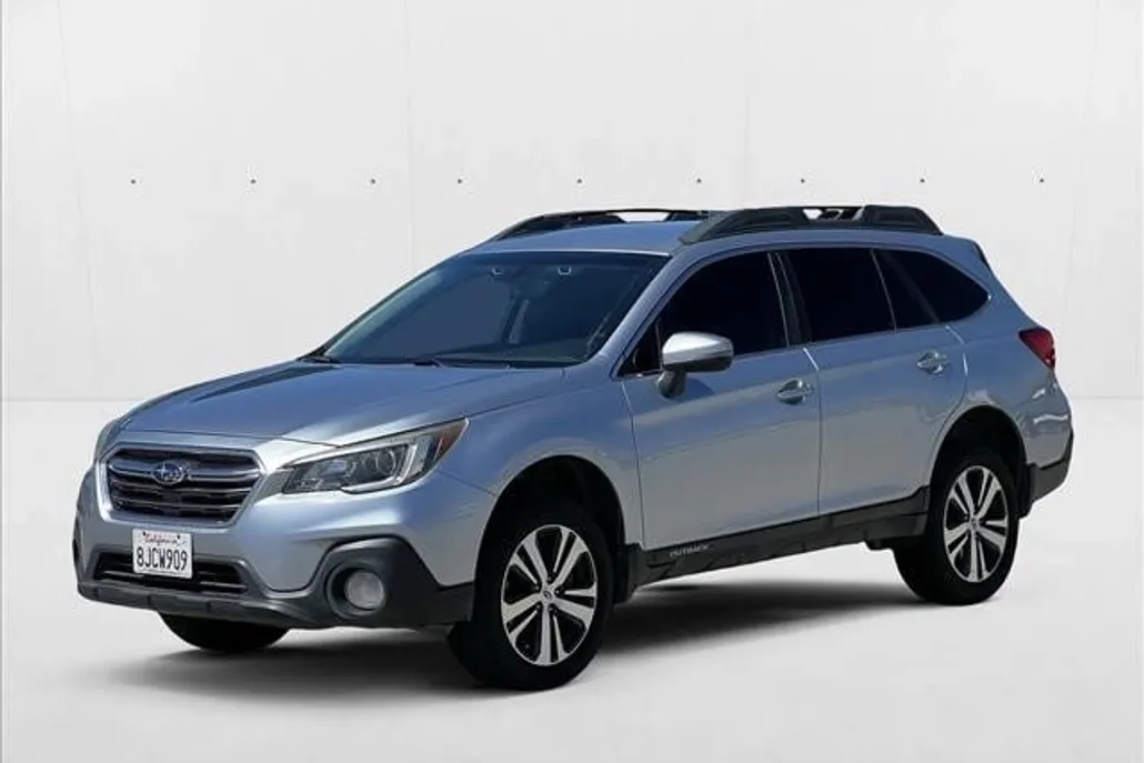 2019 Subaru Outback 2.5i Limited photo 1