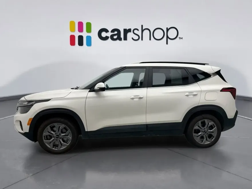 2024 Kia Seltos S photo 1