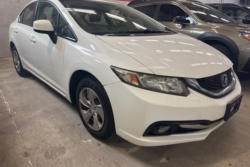 2013 Honda Civic LX photo 1