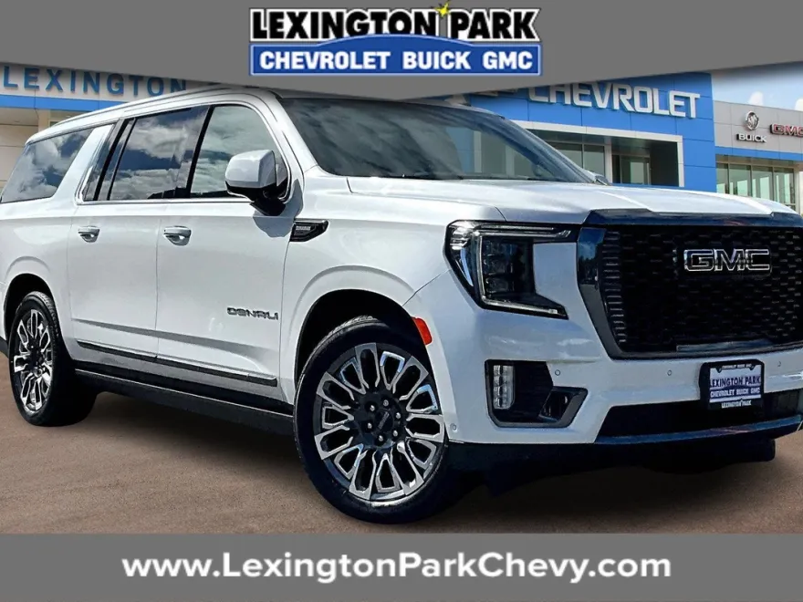 2023 Gmc Yukon XL Denali Ultimate photo 1