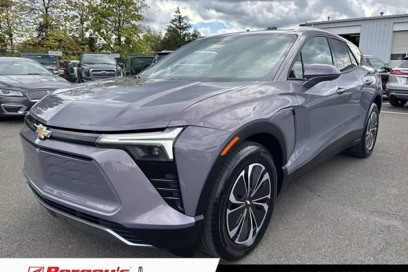 2024 Chevrolet Blazer EV photo 1