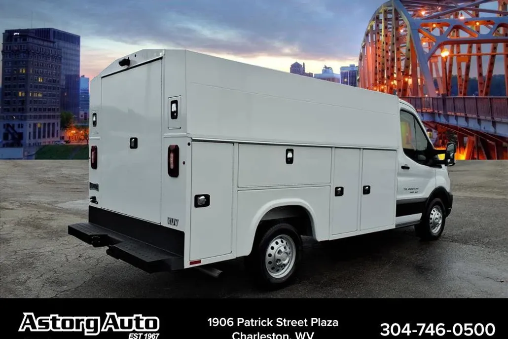 2023 Ford Transit photo 1