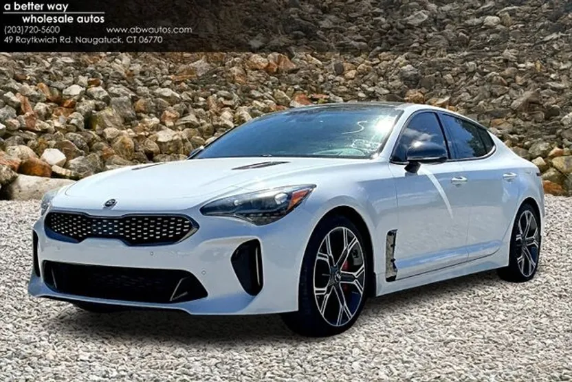 2018 Kia Stinger GT2 photo 1