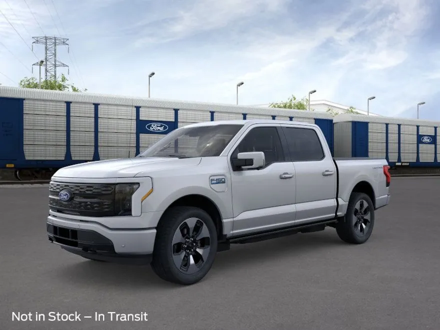 2025 Ford F-150 Lightning Platinum photo 1