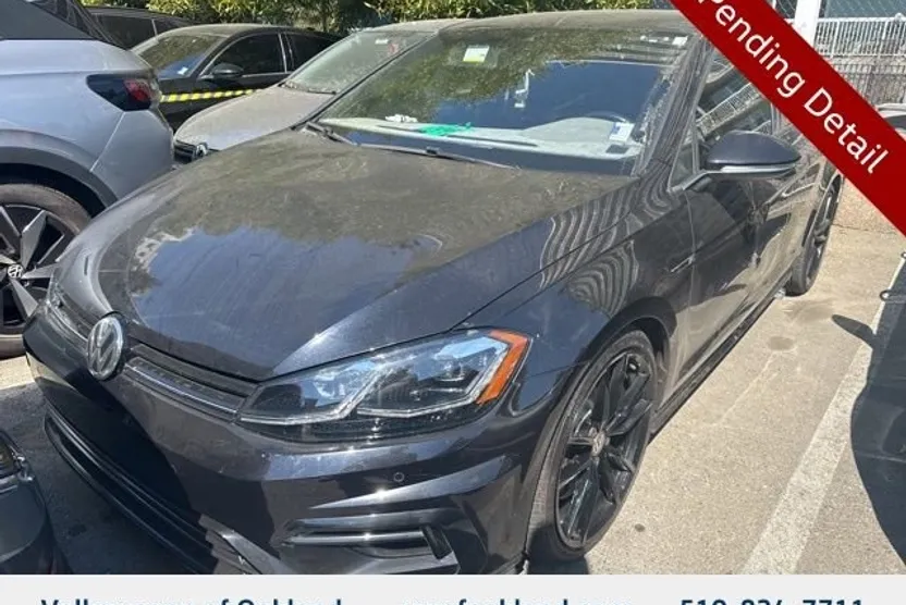 2019 Volkswagen Golf R 4Motion photo 1