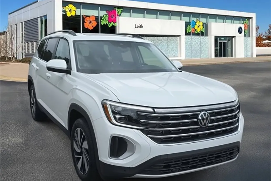 2025 Volkswagen Atlas SE Technology photo 1