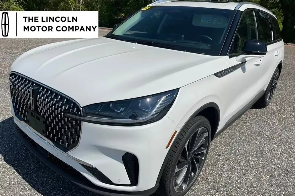 2025 Lincoln Aviator Reserve photo 1
