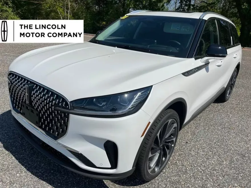 2025 Lincoln Aviator Reserve photo 1