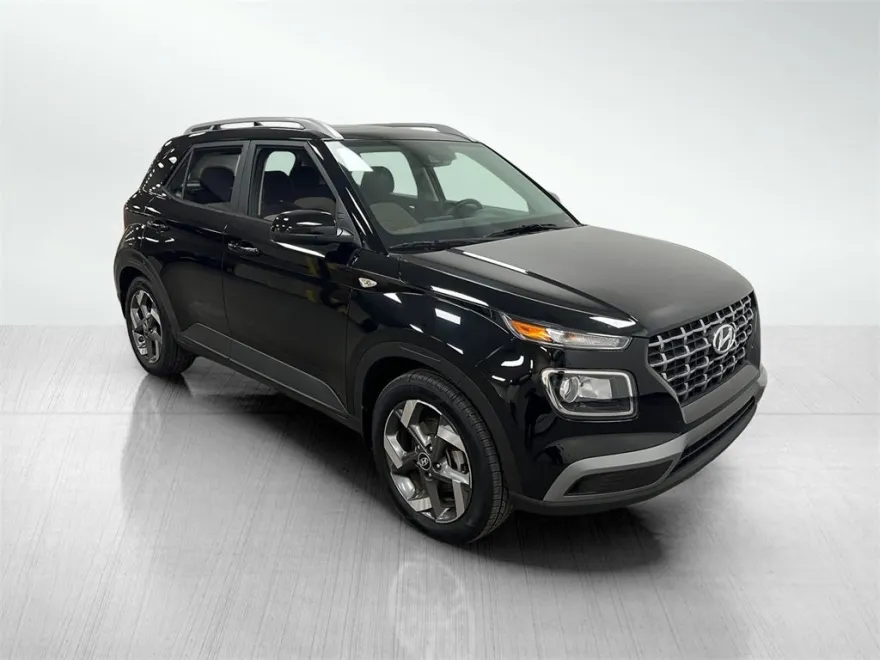 2022 Hyundai Venue SEL Limited photo 1