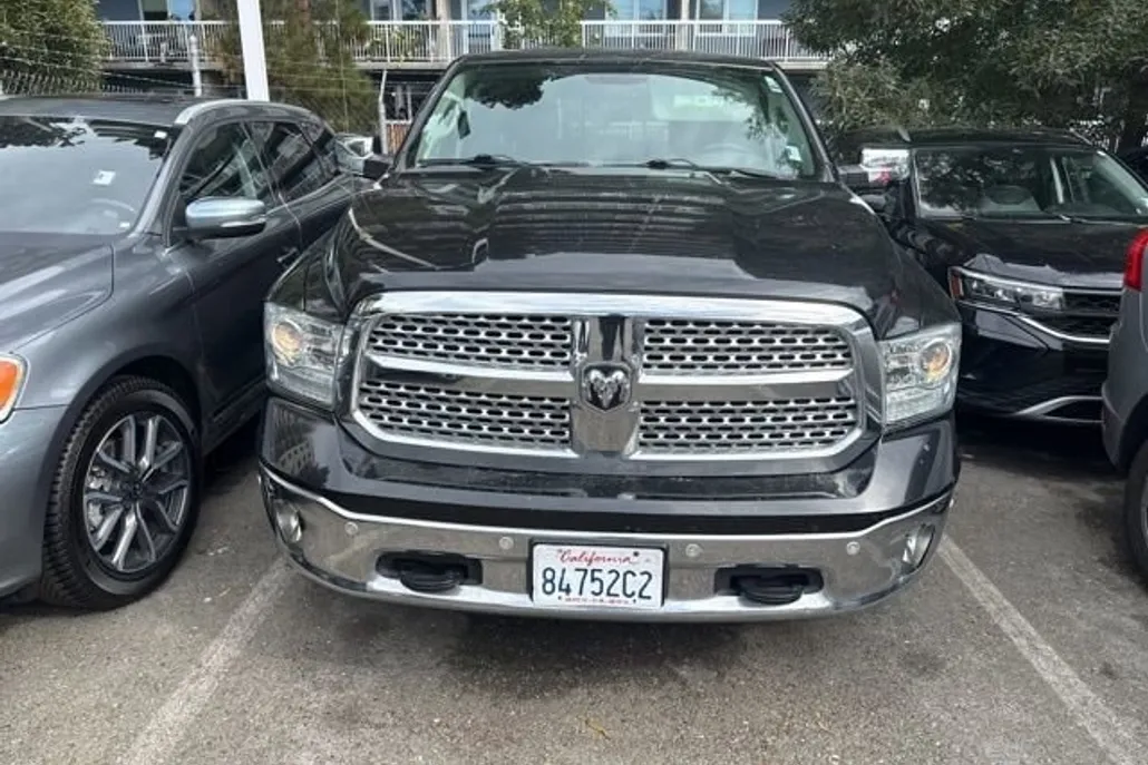2017 Ram 1500 Laramie photo 1