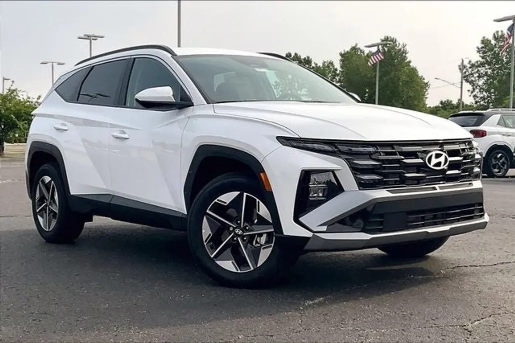 2025 Hyundai Tucson SEL photo 1