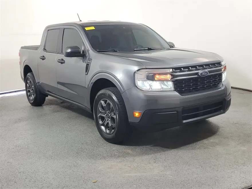 2024 Ford Maverick XLT photo 1