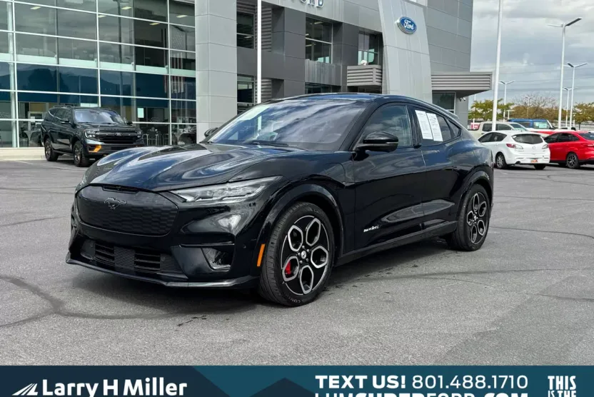 2023 Ford Mustang Mach-E GT photo 1