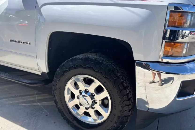 2015 Chevrolet Silverado 2500HD LT photo 1