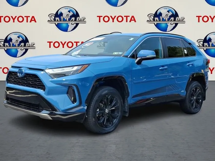 2023 Toyota RAV4 Hybrid SE photo 1