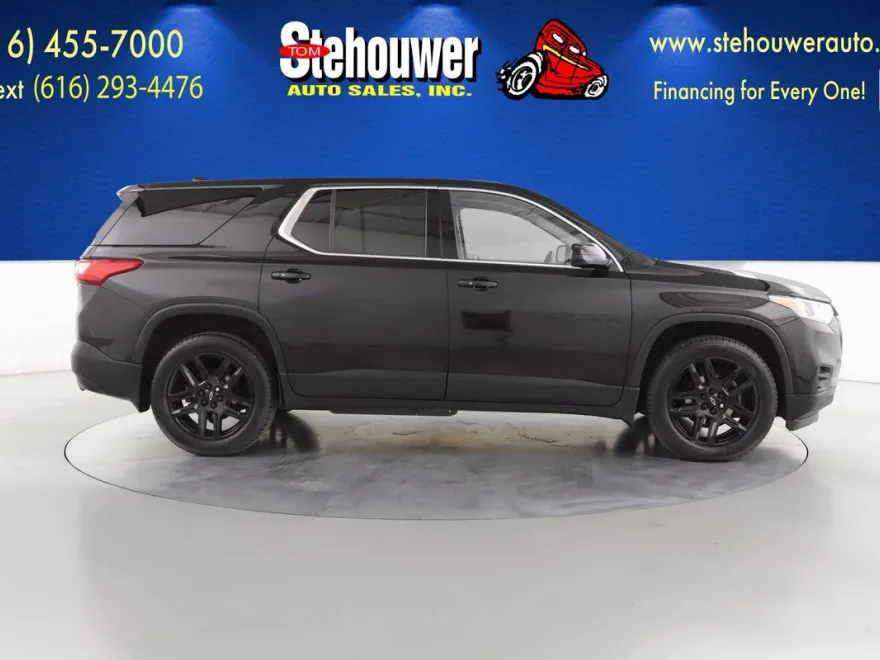 2019 Chevrolet Traverse LS photo 1