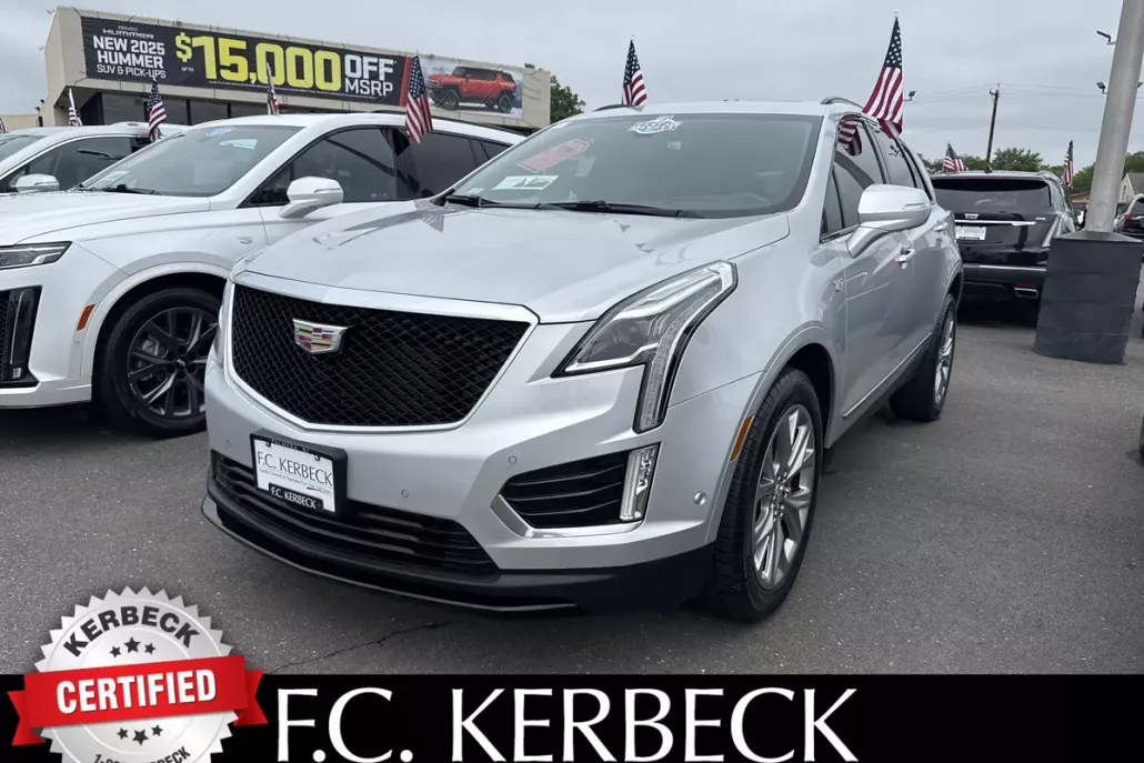 2020 Cadillac XT5 Sport photo 1