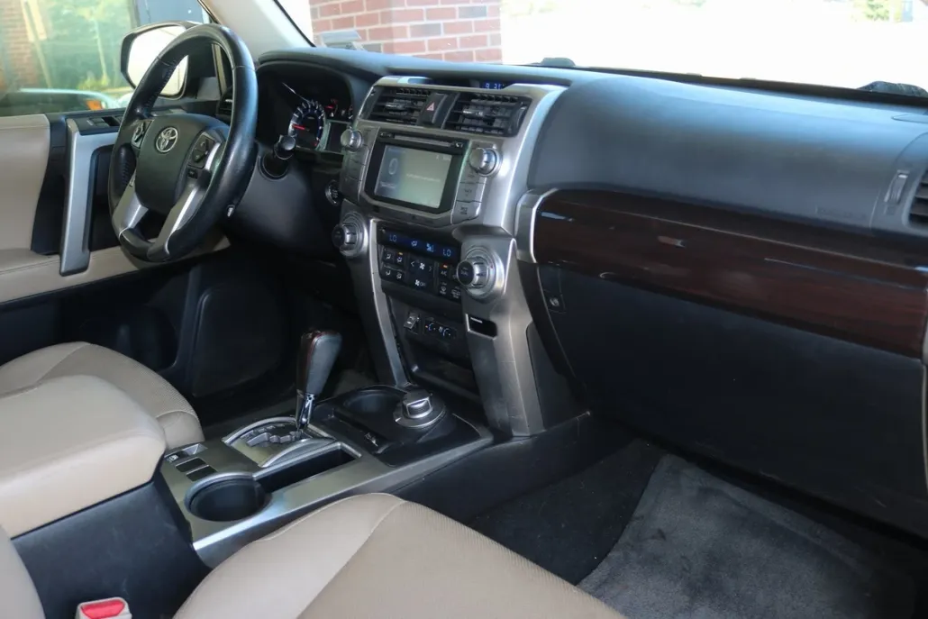 2014 Toyota 4Runner Limited photo 1