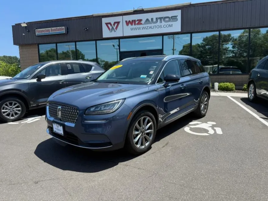 2022 Lincoln Corsair Standard photo 1
