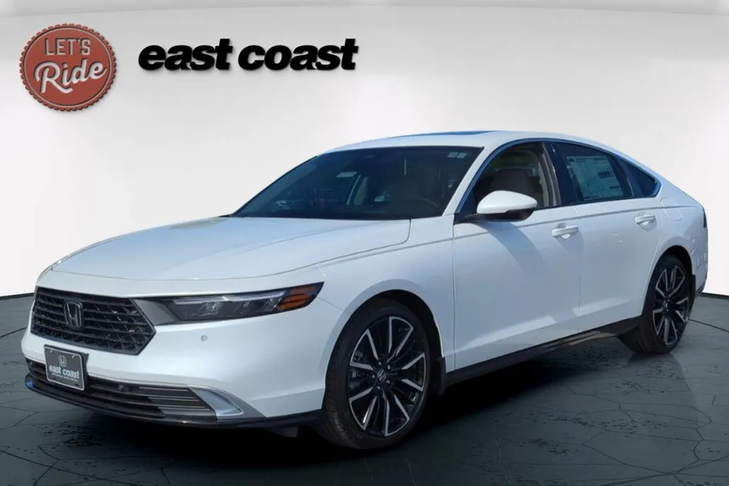 2025 Honda Accord Hybrid Touring photo 1