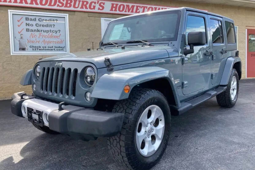 2014 Jeep Wrangler Unlimited Sahara photo 1