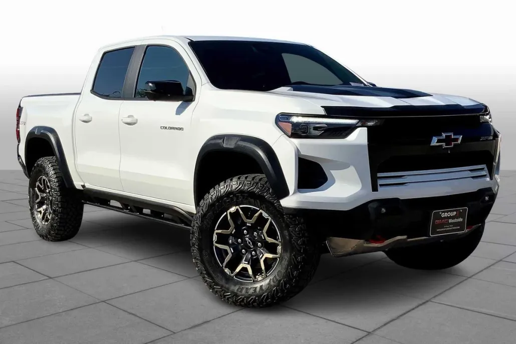 2023 Chevrolet Colorado ZR2 photo 1