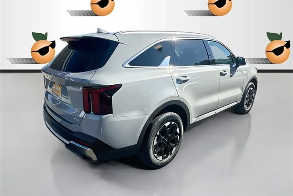 2026 Kia Sorento S photo 1
