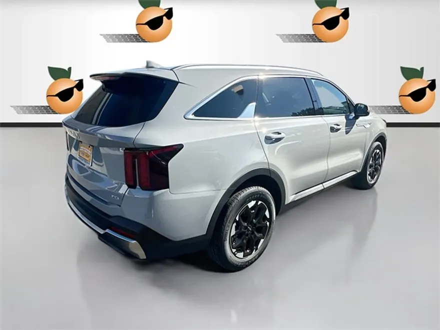 2026 Kia Sorento S photo 1