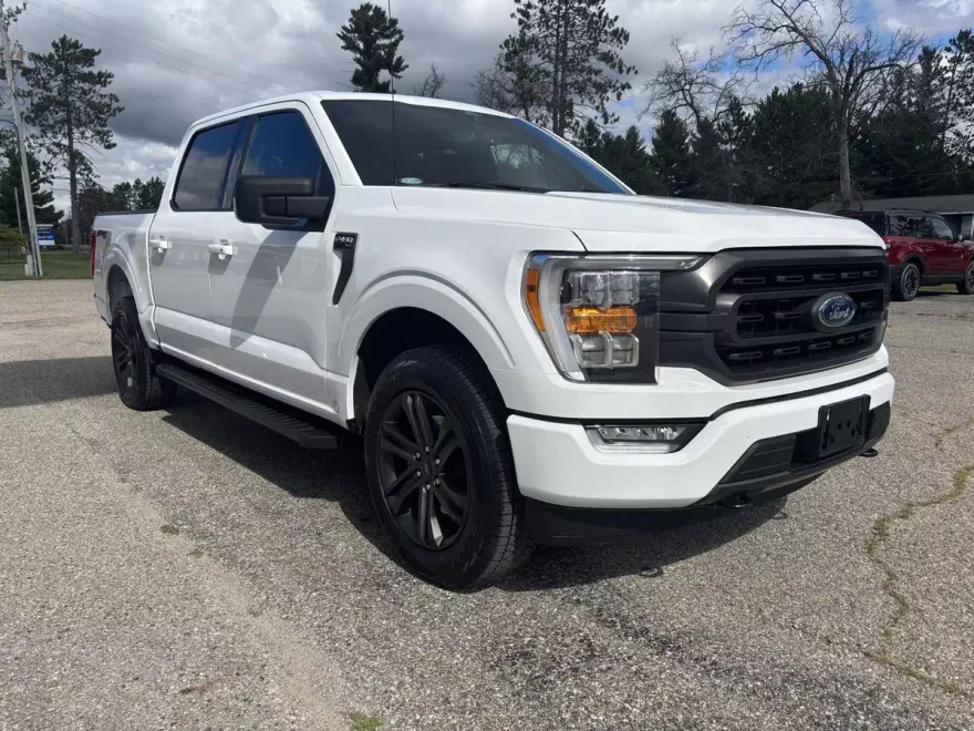 2021 Ford F-150 XLT photo 1