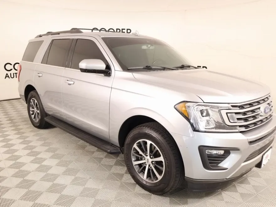 2021 Ford Expedition XLT photo 1