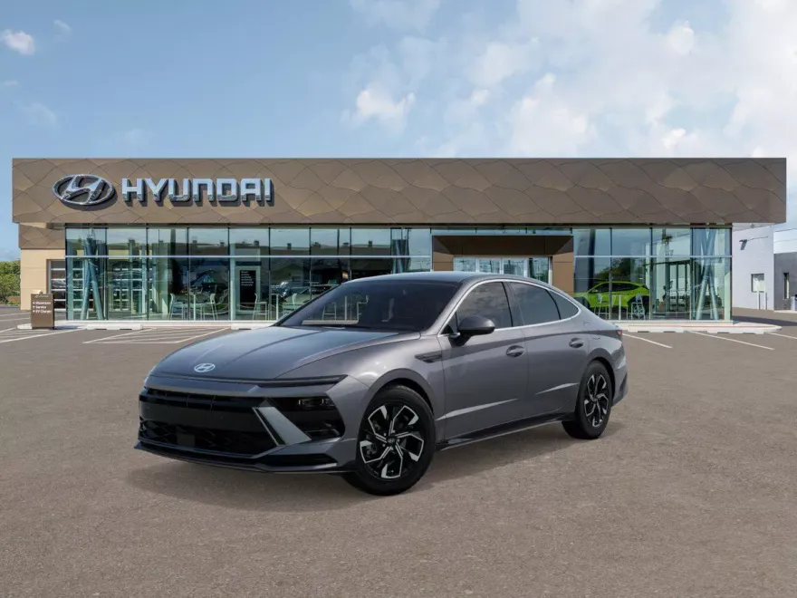 2025 Hyundai Sonata SEL photo 1