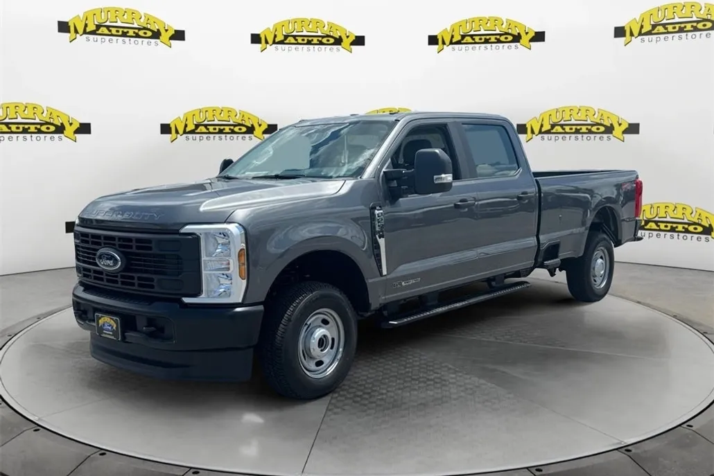 2025 Ford F-250 photo 1