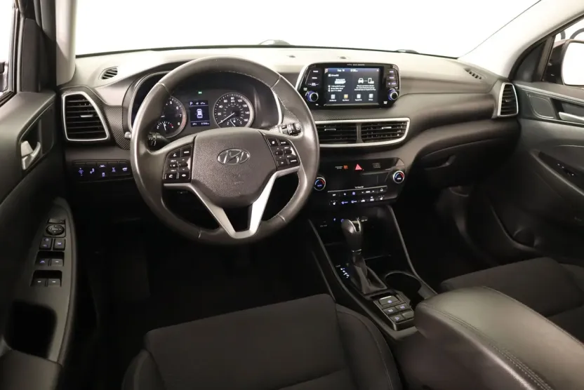 2020 Hyundai Tucson Sport photo 1