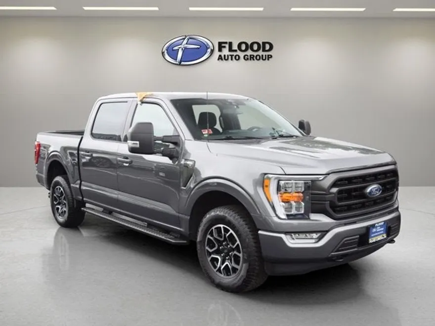 2022 Ford F-150 XLT photo 1