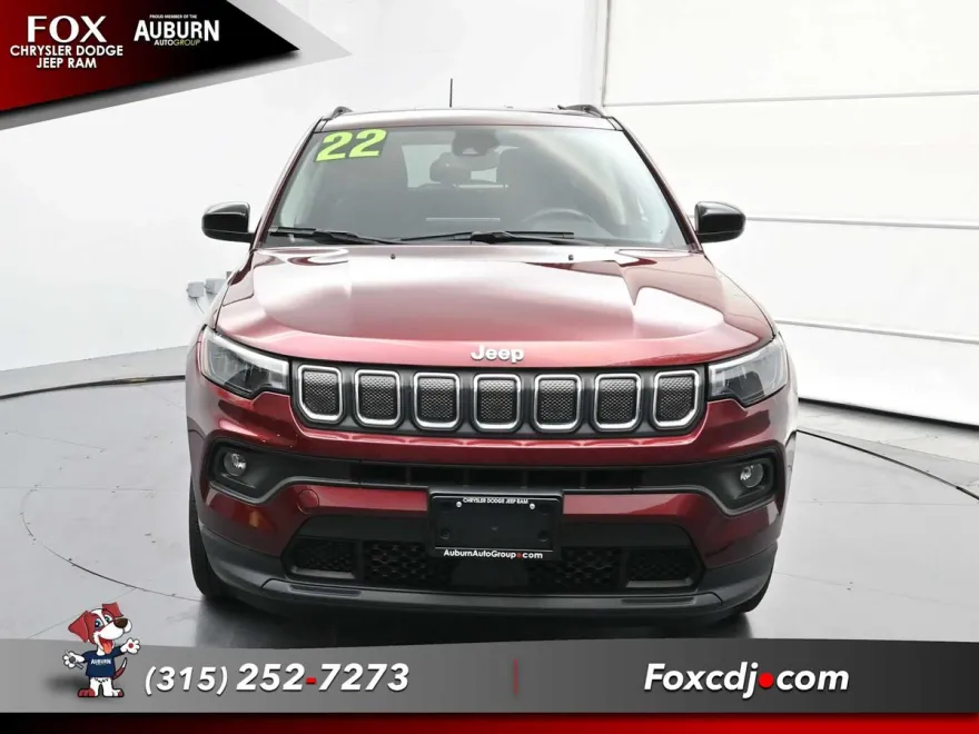 2022 Jeep Compass Latitude photo 1
