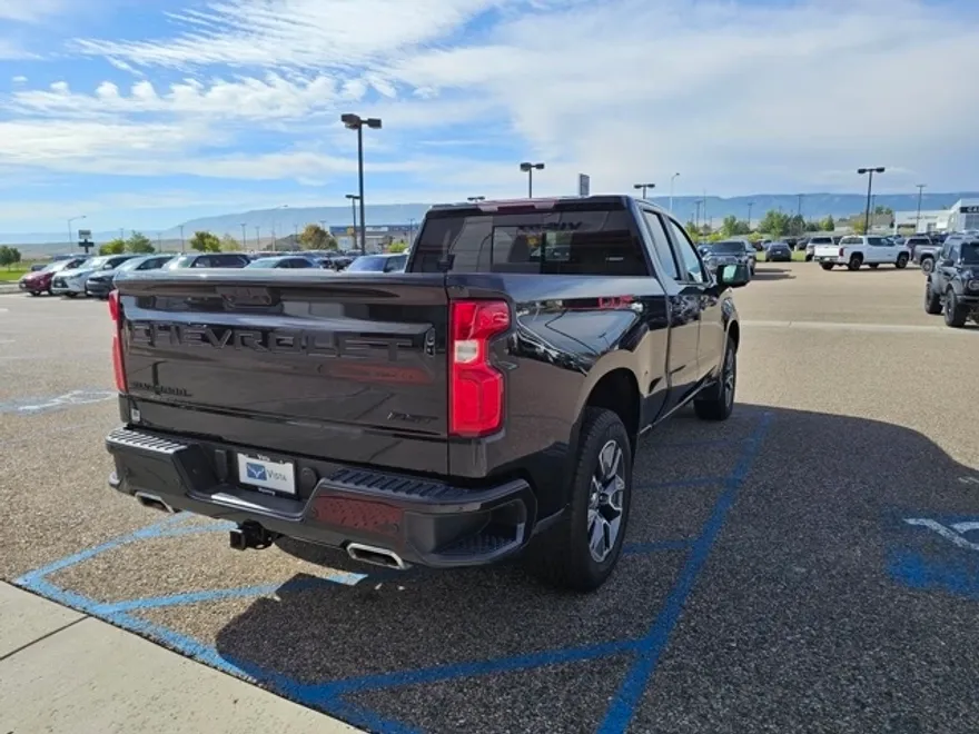 2022 Chevrolet Silverado 1500 RST photo 1