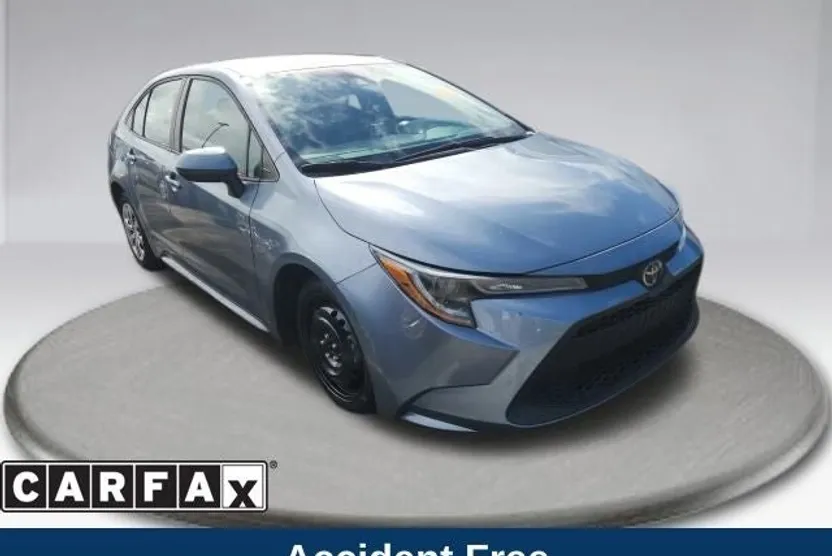 2022 Toyota Corolla LE photo 1