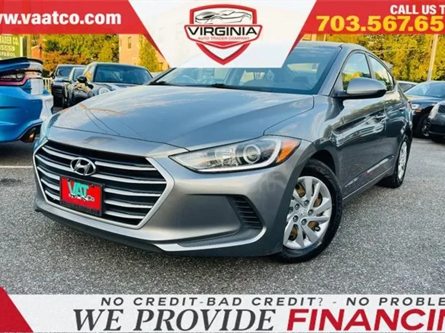 2017 Hyundai Elantra SE photo 1