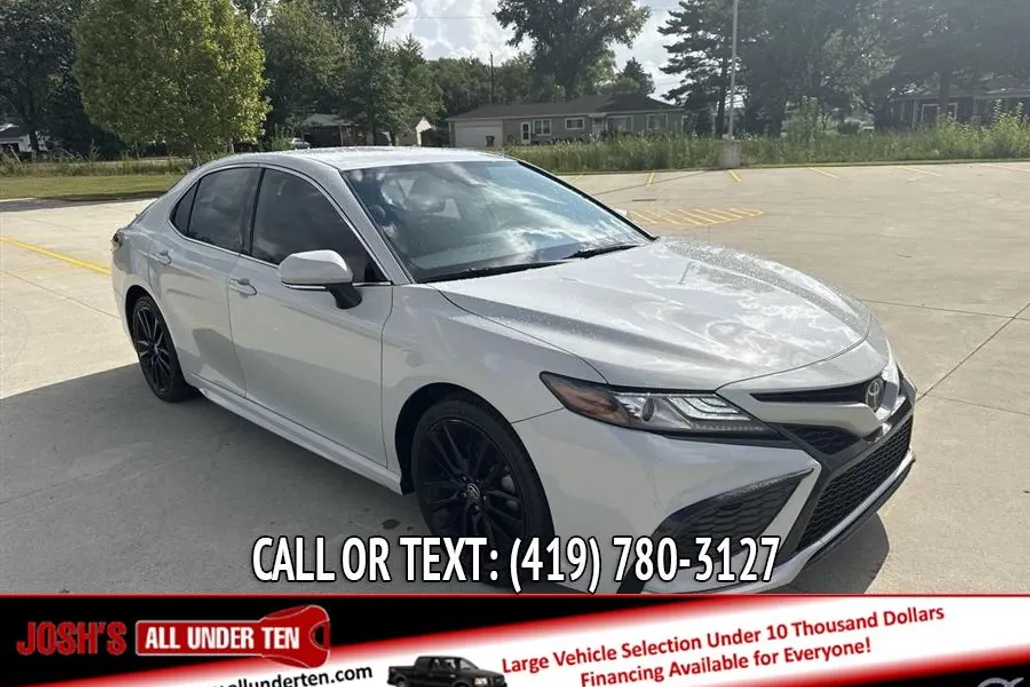 2022 Toyota Camry XSE photo 1