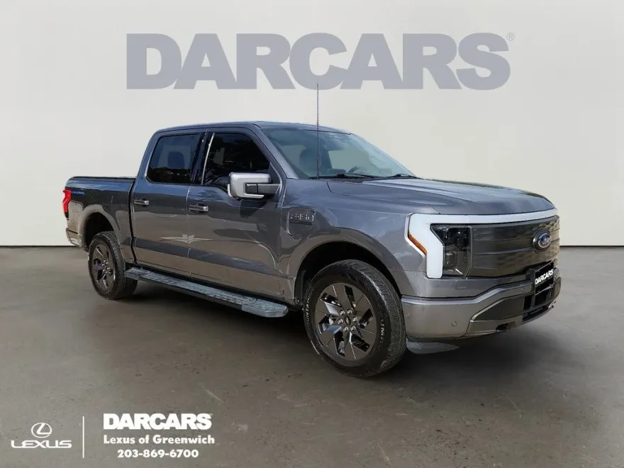 2022 Ford F-150 Lightning Lariat photo 1