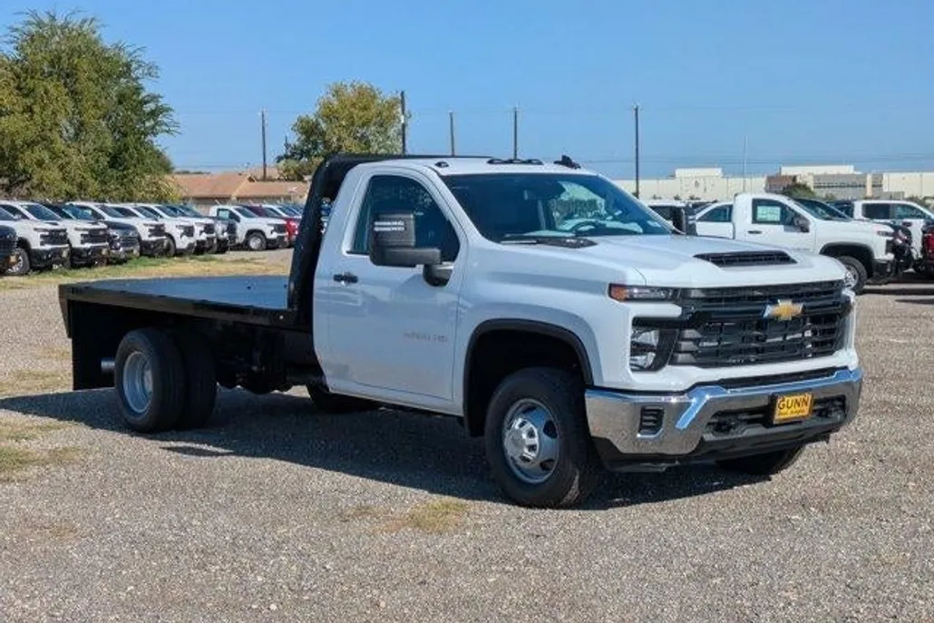 2025 Chevrolet Silverado 3500HD Work Truck photo 1