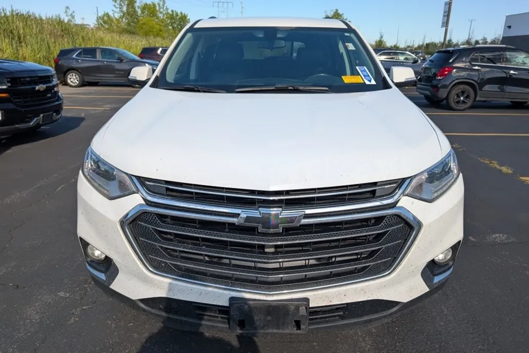 2019 Chevrolet Traverse Cloth 1LT photo 1