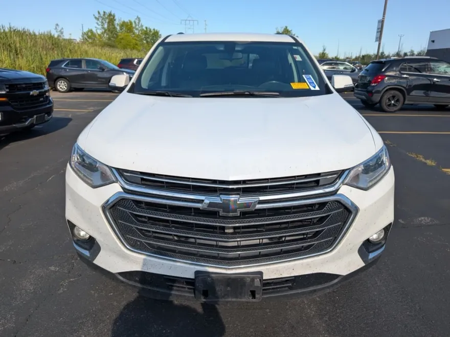 2019 Chevrolet Traverse Cloth 1LT photo 1