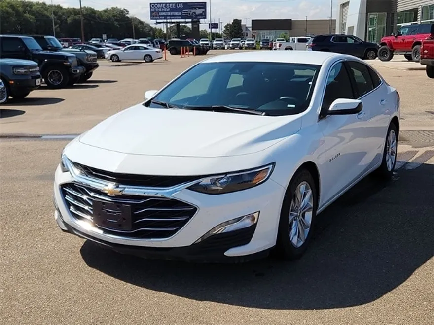 2023 Chevrolet Malibu 1LT photo 1