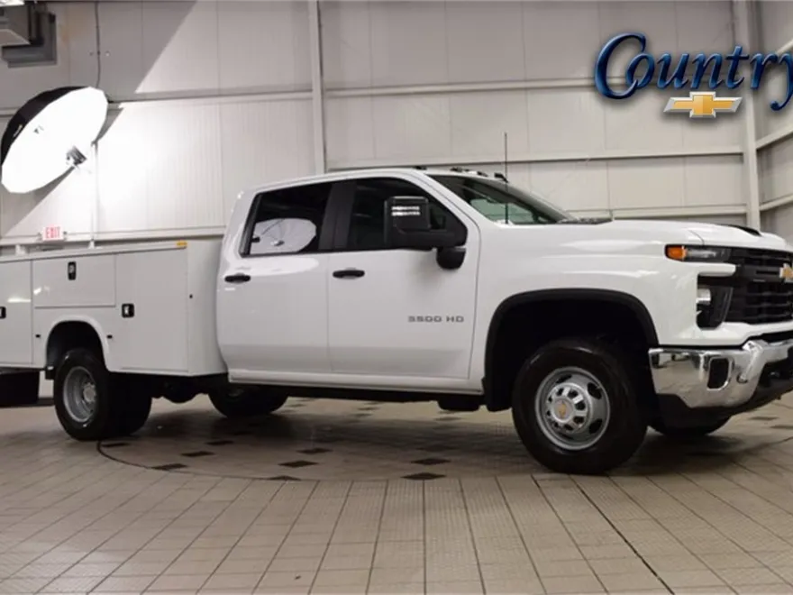 2025 Chevrolet Silverado 3500HD Work Truck photo 1