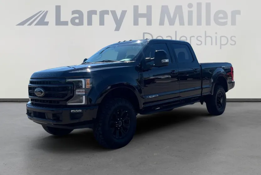 2022 Ford F-350 Lariat photo 1
