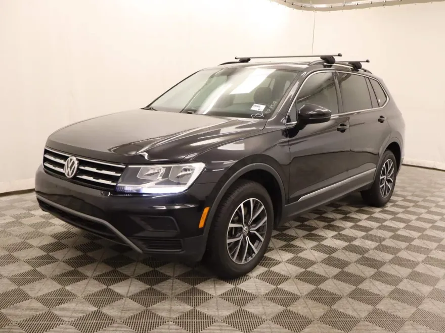 2020 Volkswagen Tiguan SE photo 1